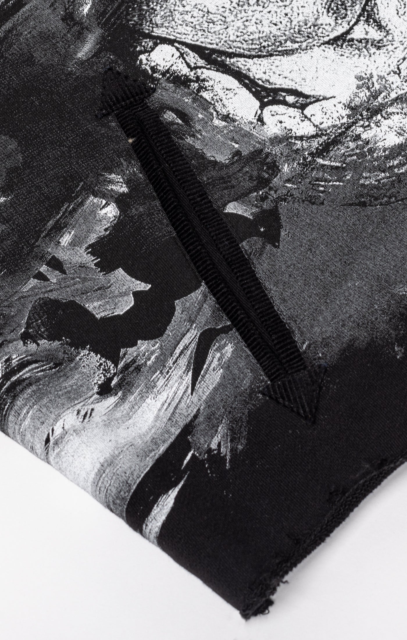 Windy City Hoodie (Cropped Fit)