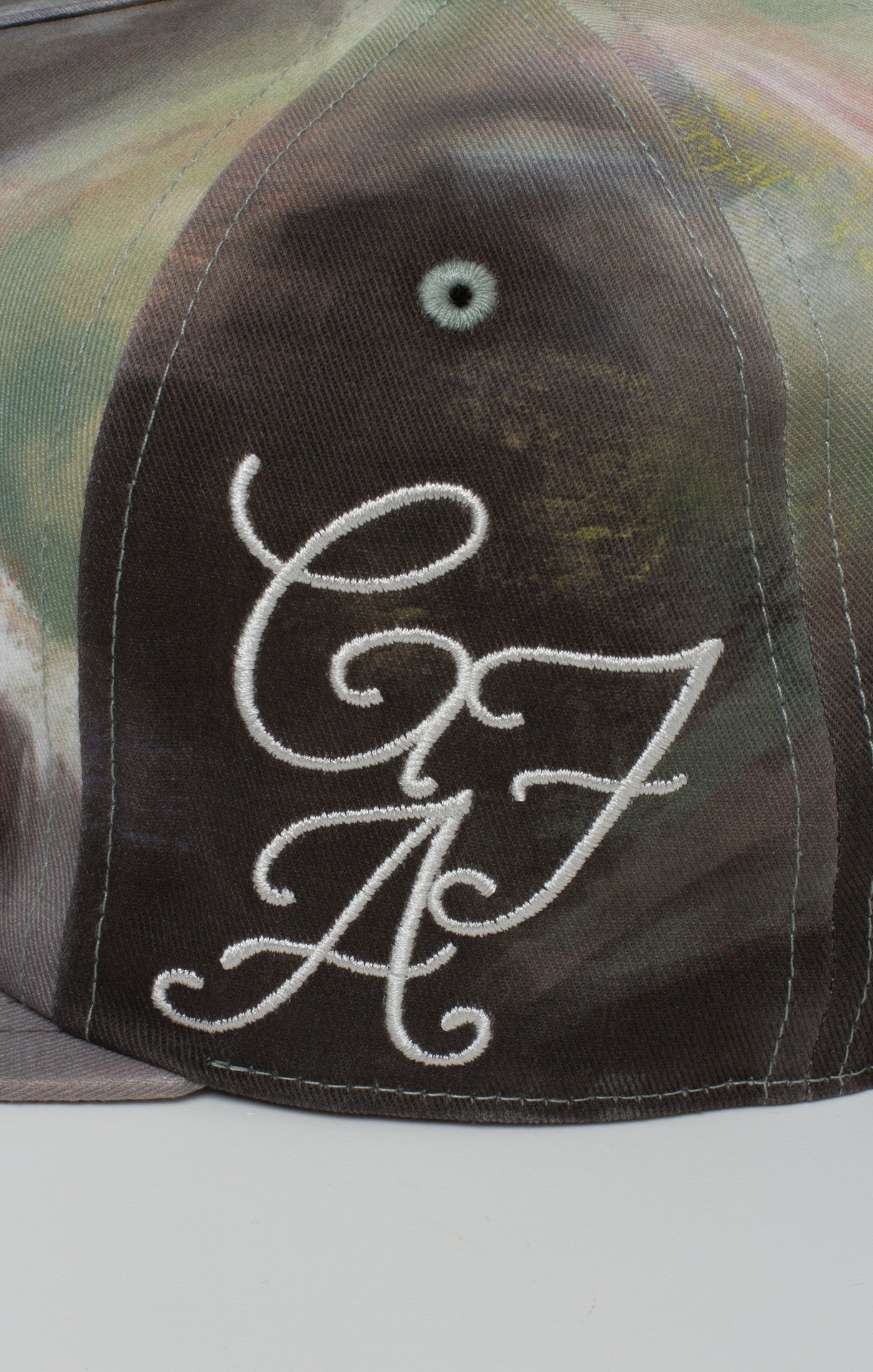 Bite Snapback
